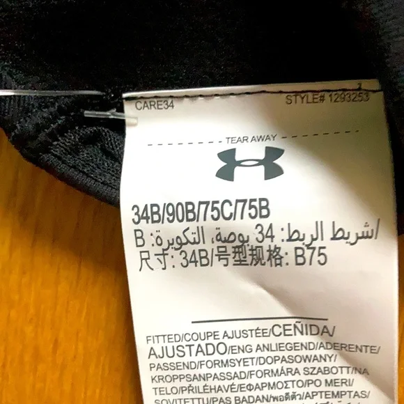 Under armour sports bra - Picture 3 of 6